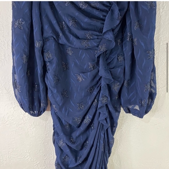 NWT ASTR The Label Athens Ruched Ruffle - Puff Sleeve Midi Dress in Navy - SMALL - Picture 5 of 6